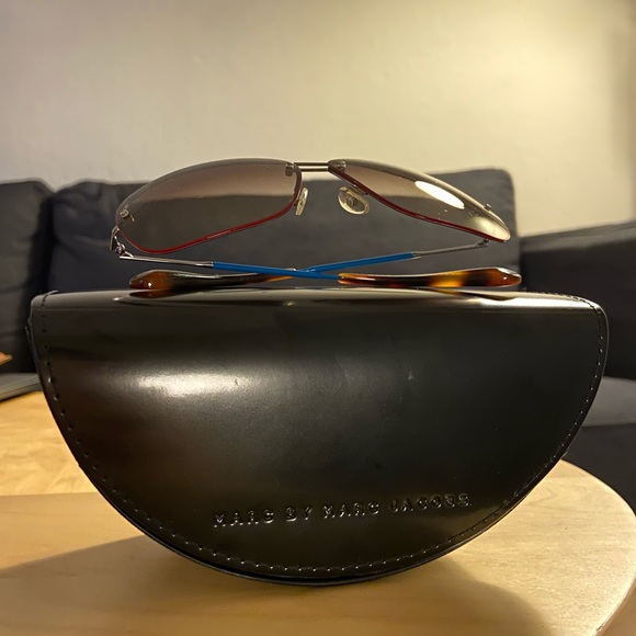 Marc by Marc Jacobs brown sunglasses for Sale! - Picture 3 of 3